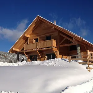 au-coeur-du-bois.hotels-rhonealpes.com/